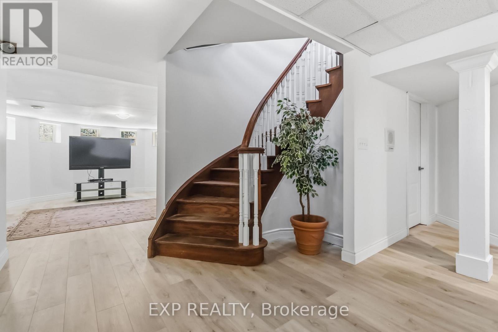 1401 TAMWORTH COURT - 2