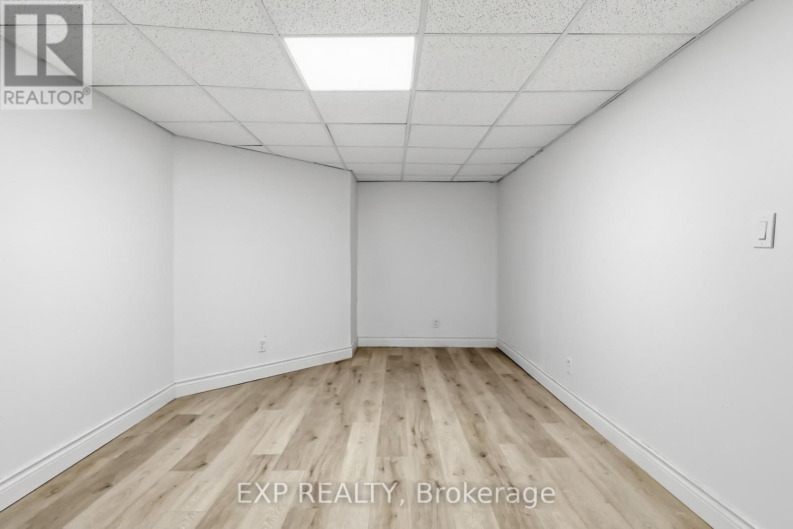 1401 TAMWORTH COURT - 12
