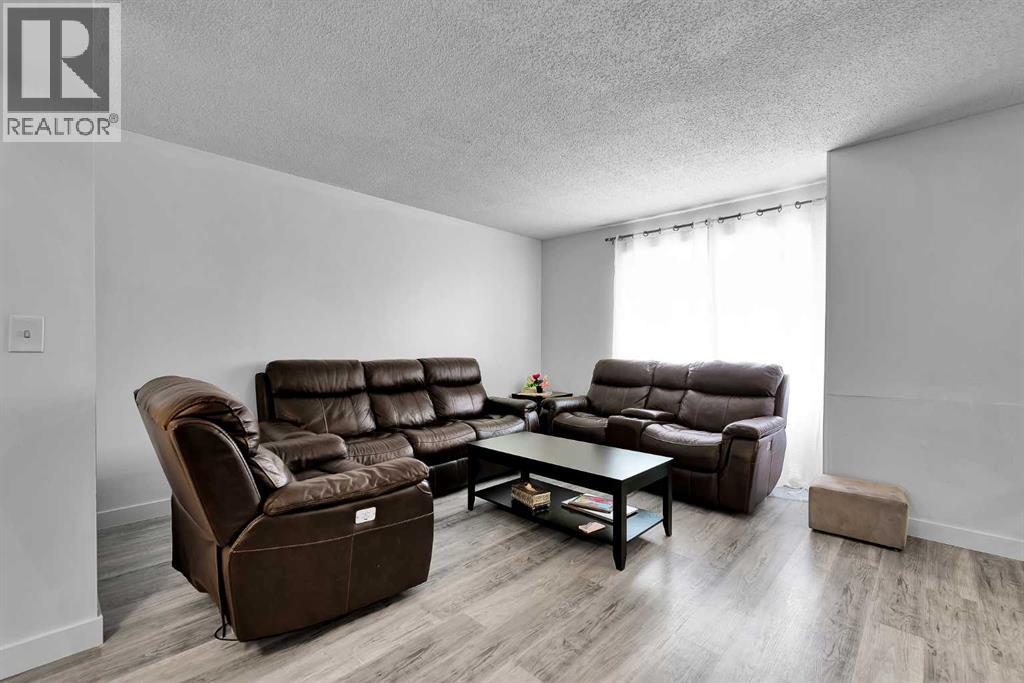 101, 516 Blackthorn Road NE - photo 4