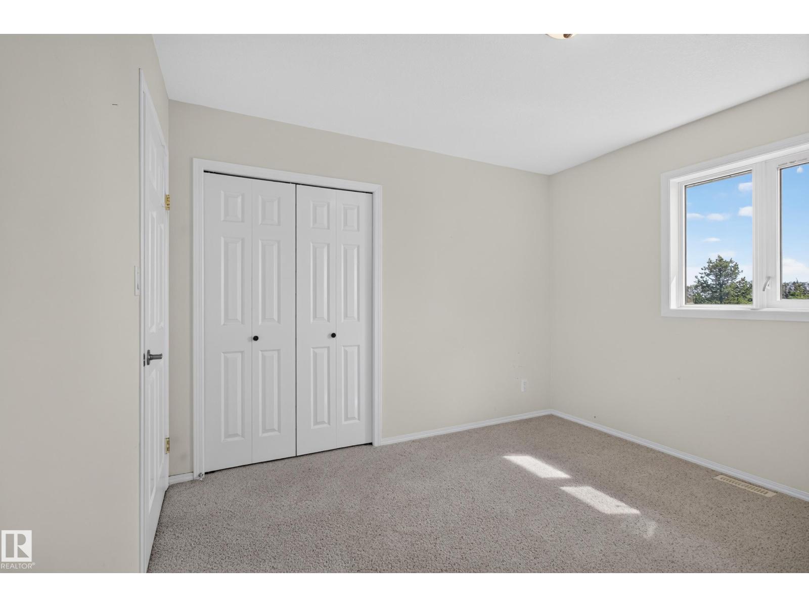 4209 46 ST - 26