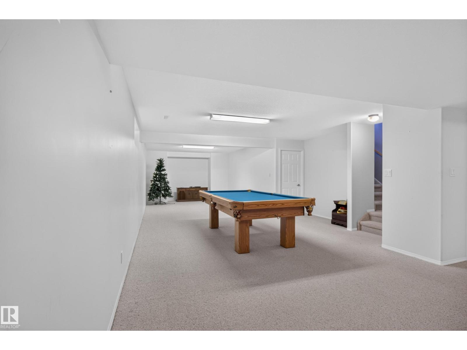 4209 46 ST - 36