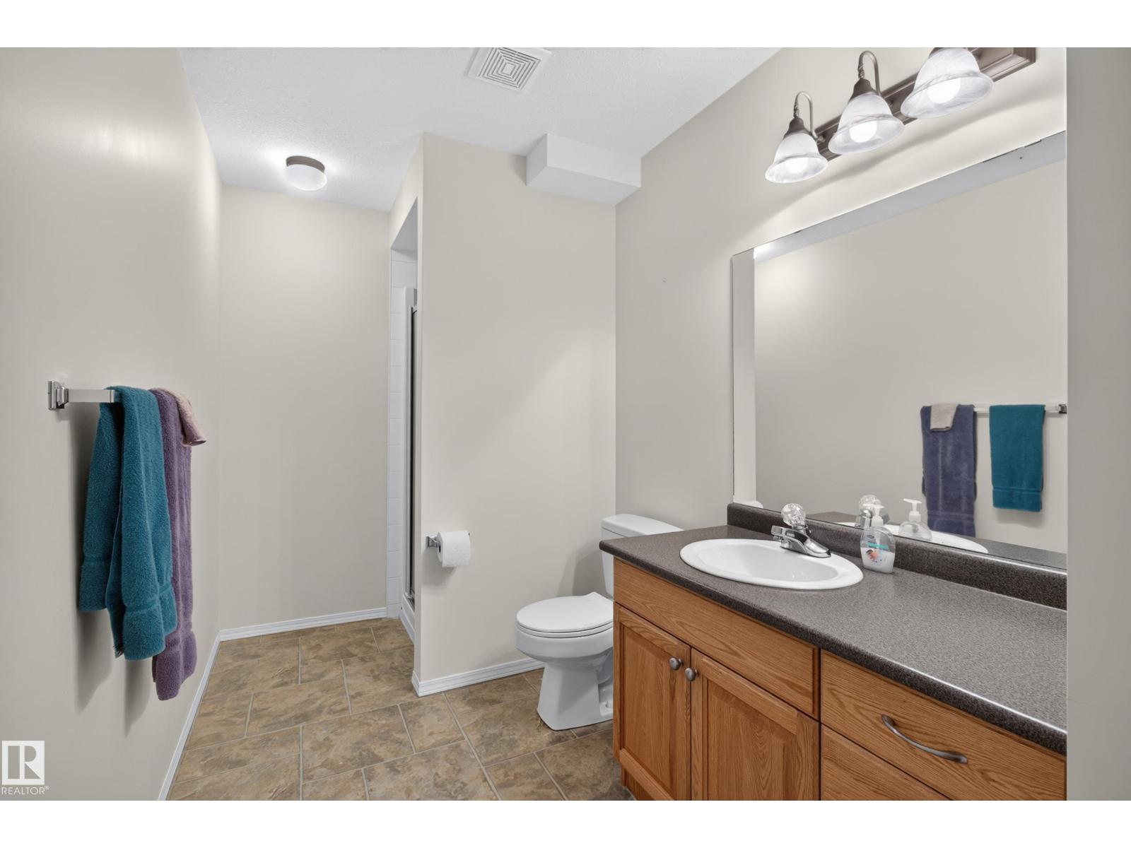 4209 46 ST - 39