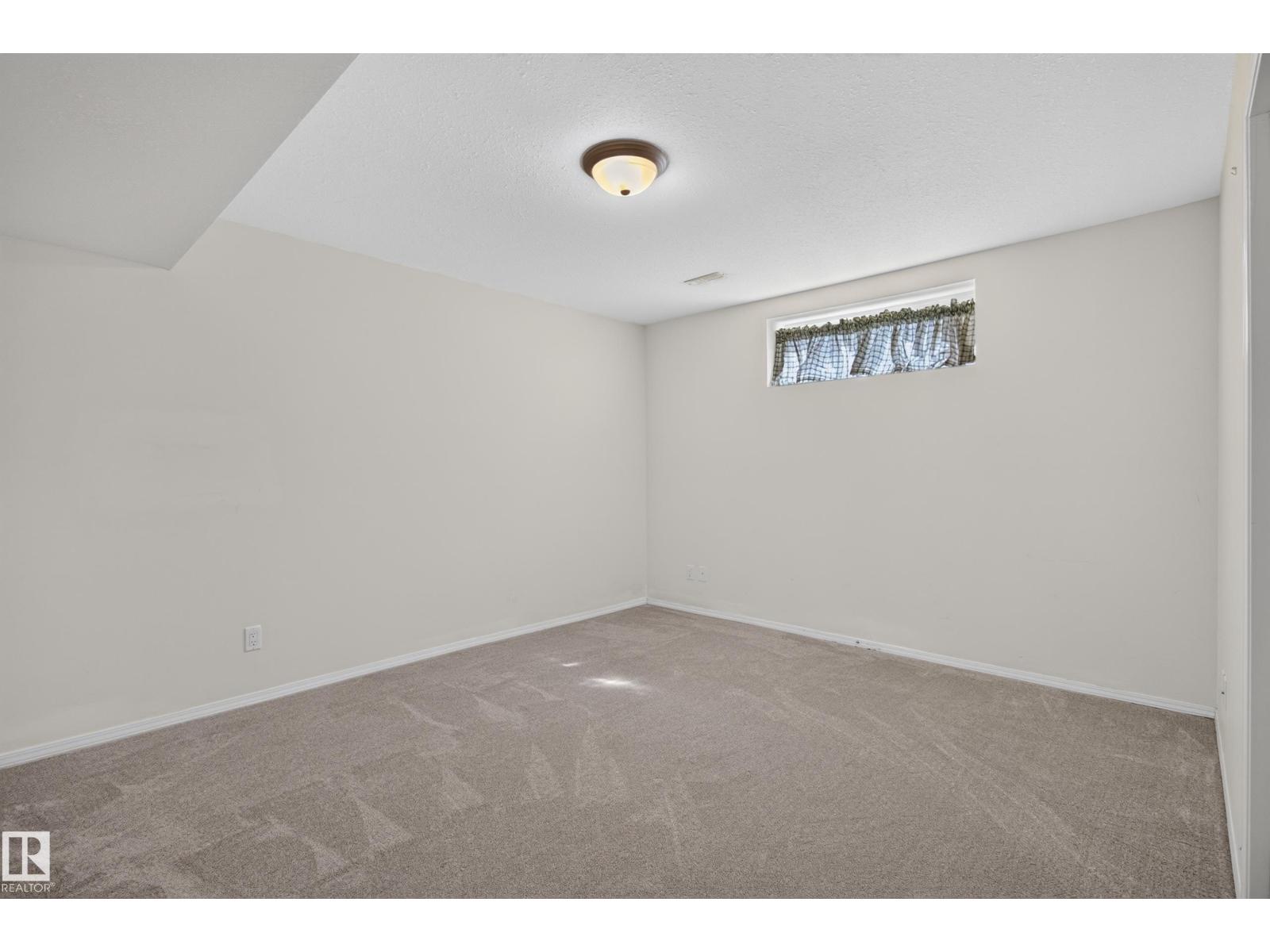 4209 46 ST - 40