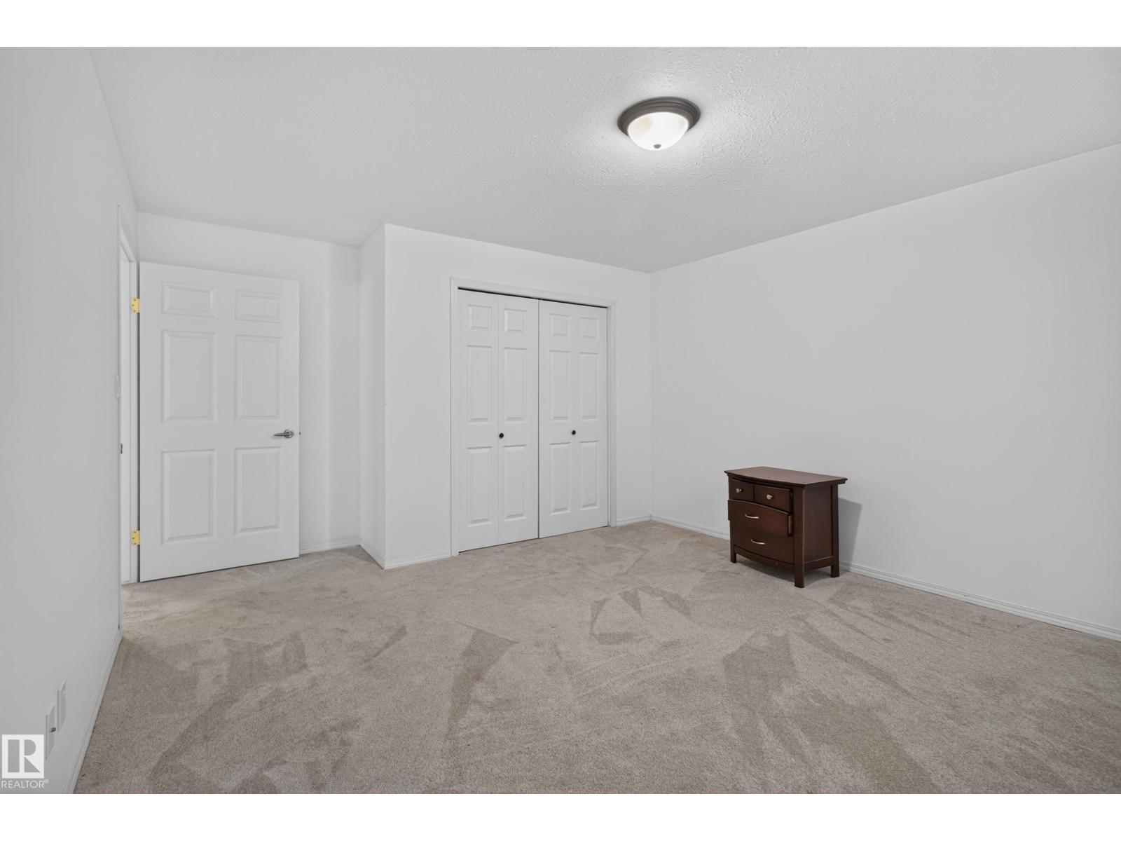 4209 46 ST - 42