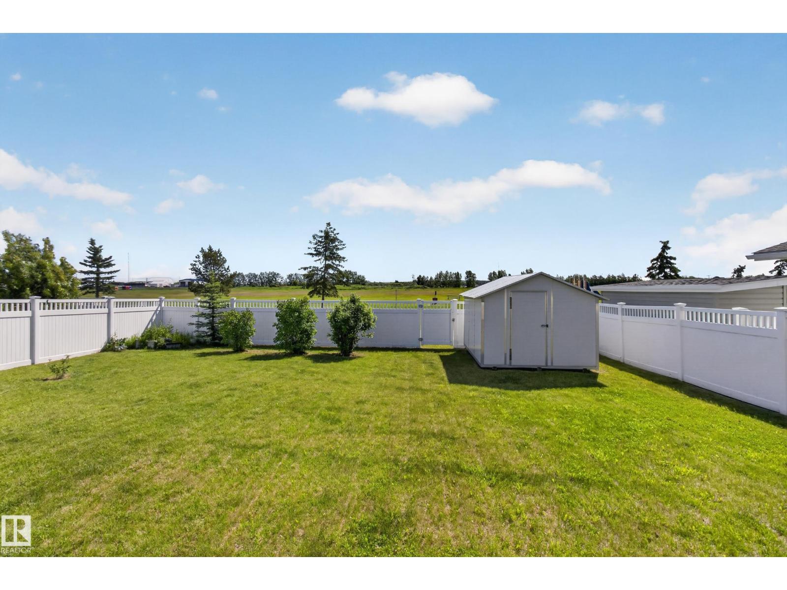 4209 46 ST - 53