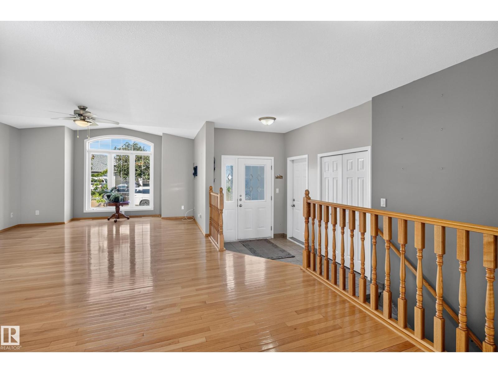 4209 46 ST - 6