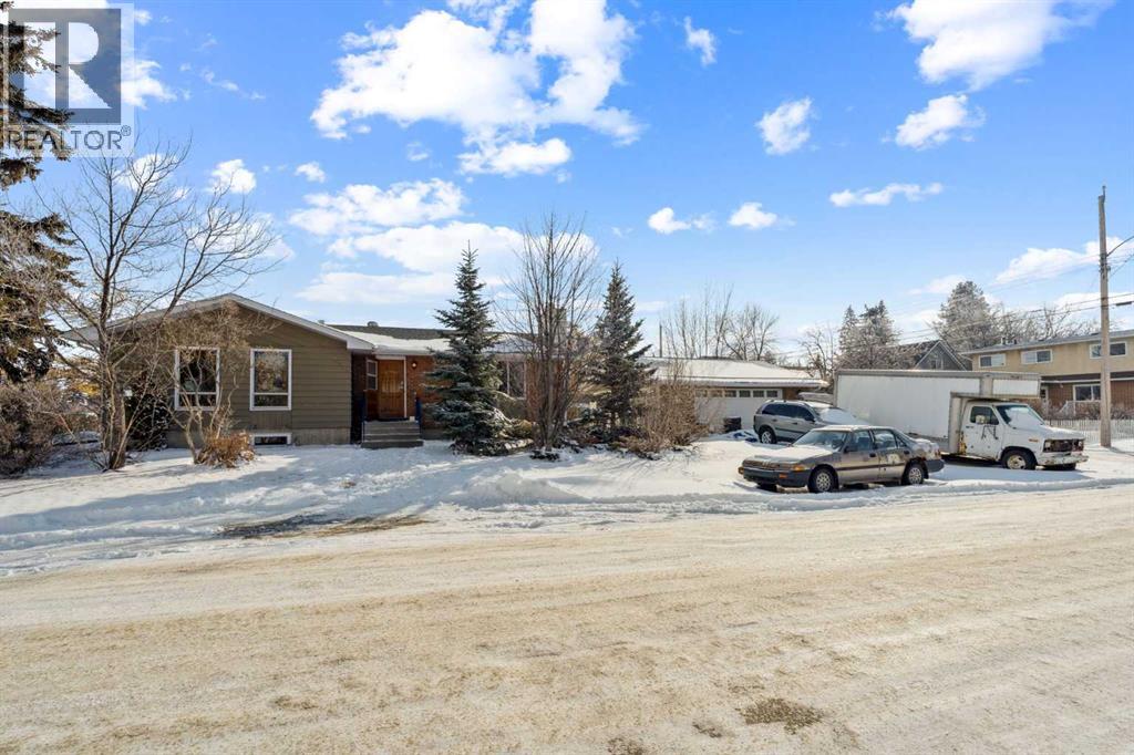 4617 48 Street - 4