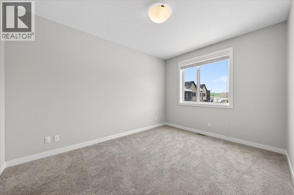 123 Redstone Crescent NE - 22