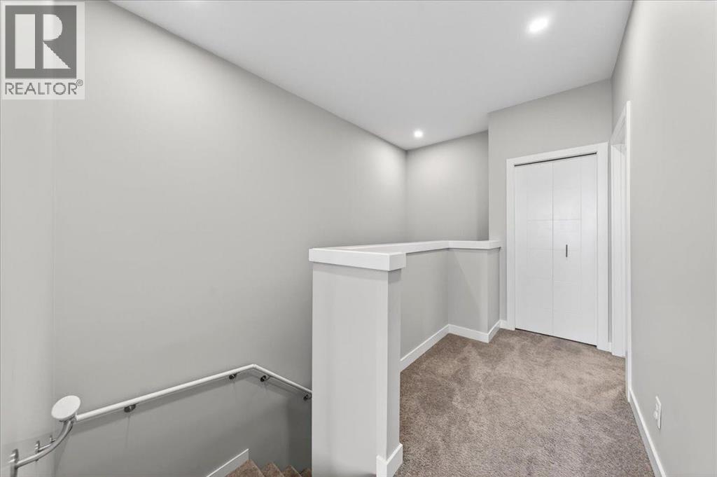 123 Redstone Crescent NE - 19