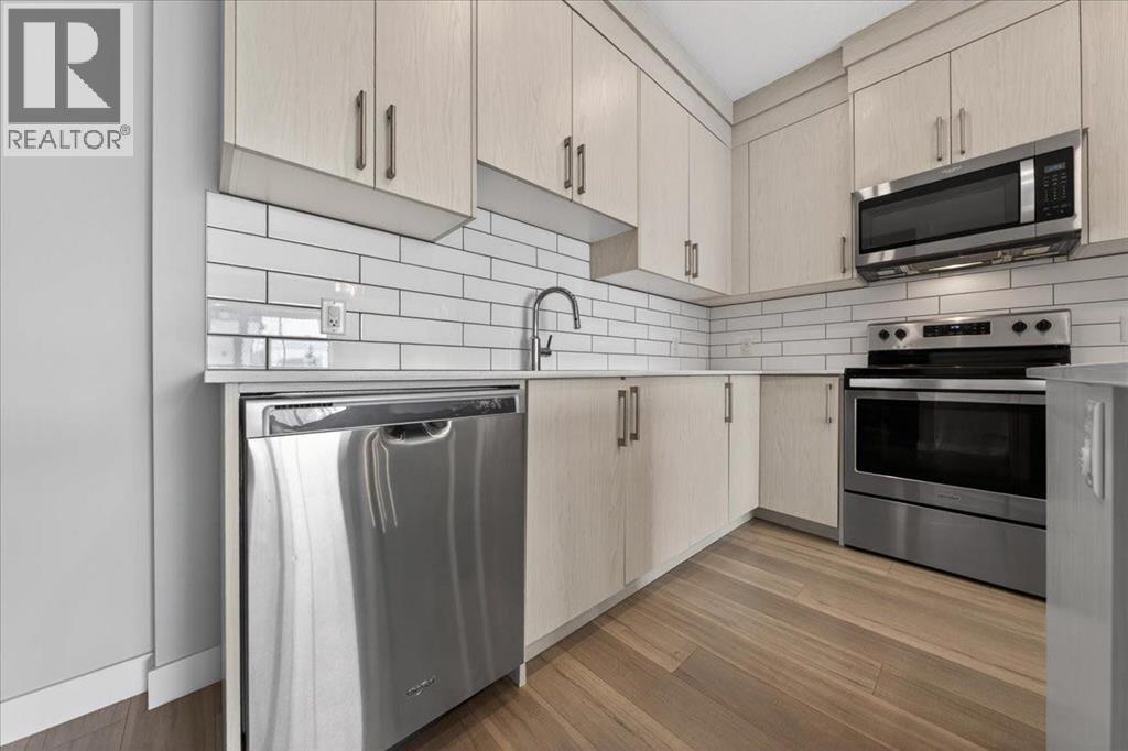 123 Redstone Crescent NE - 15