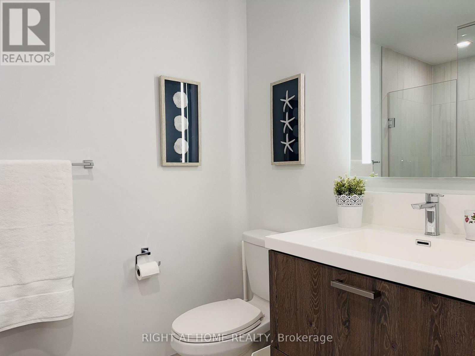 #1011 50 MCCAUL STREET - 15