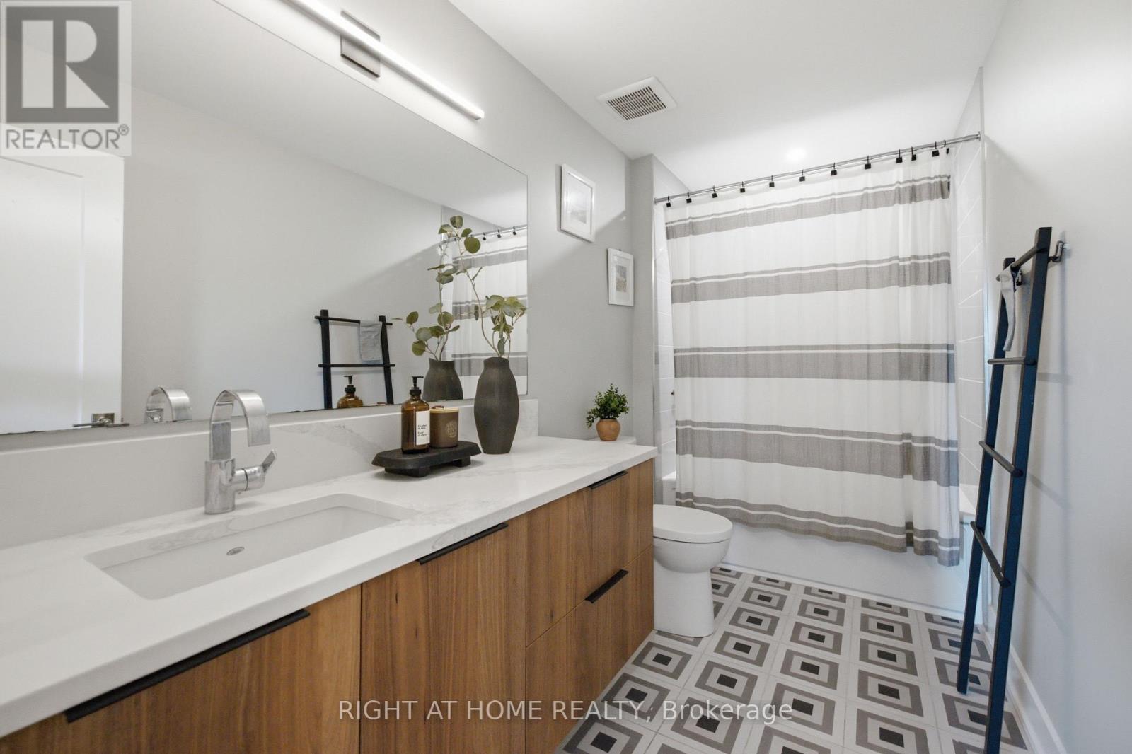 122 RIDGEMONT DRIVE - 15