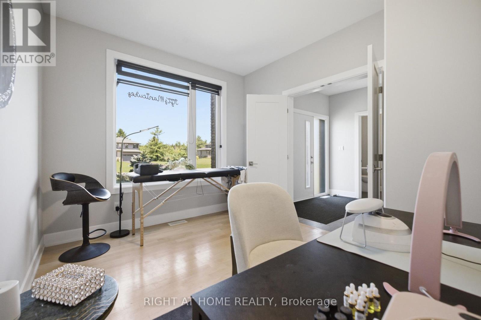 122 RIDGEMONT DRIVE - 7