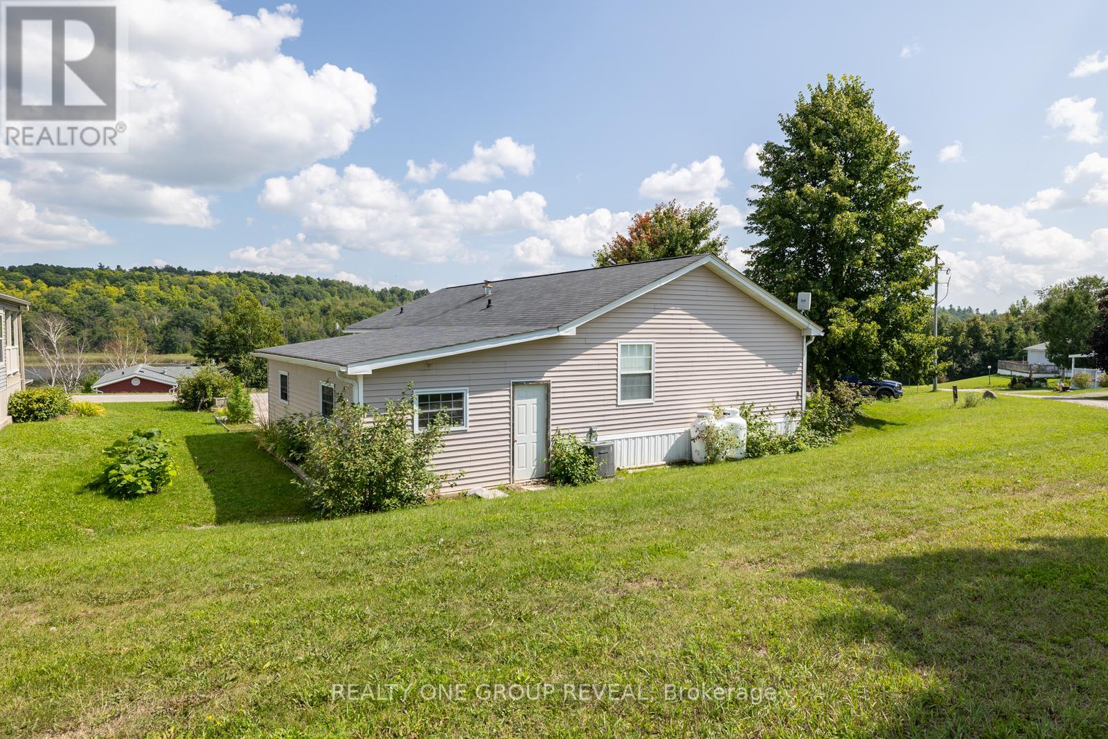 #37 152 CONCESSION ROAD 11 ROAD W - 30