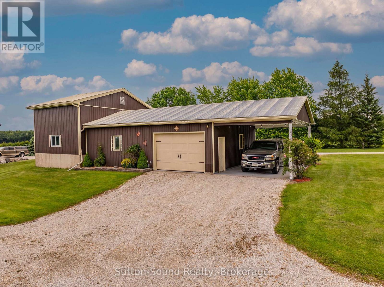 244363 22 SIDE ROAD - 23