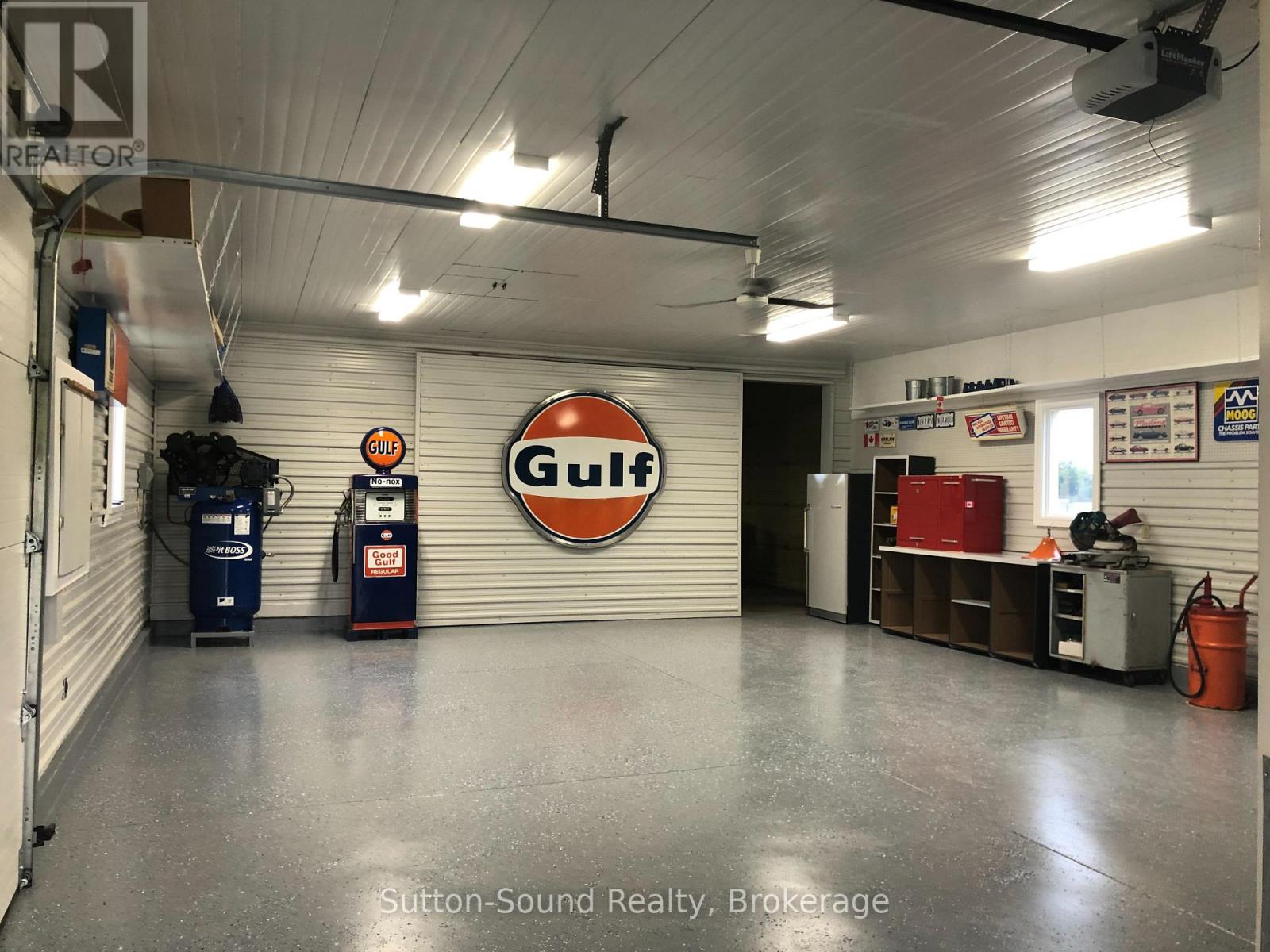 244363 22 SIDE ROAD - 26