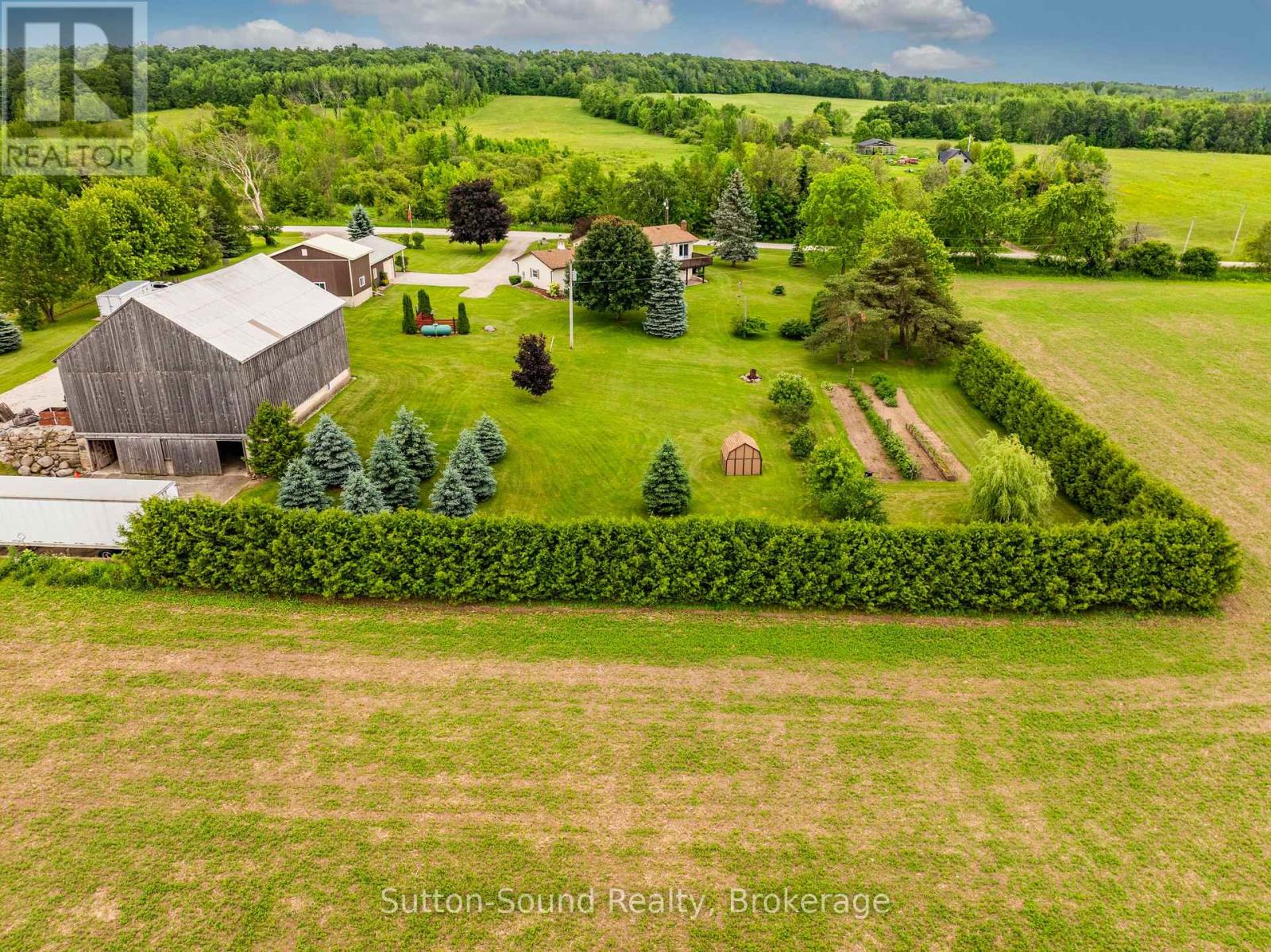244363 22 SIDE ROAD - 31
