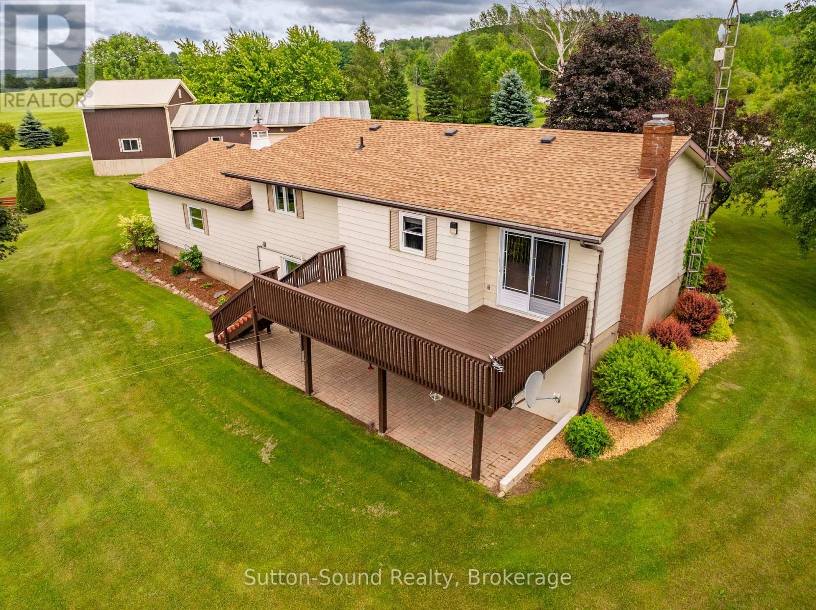 244363 22 SIDE ROAD - 34