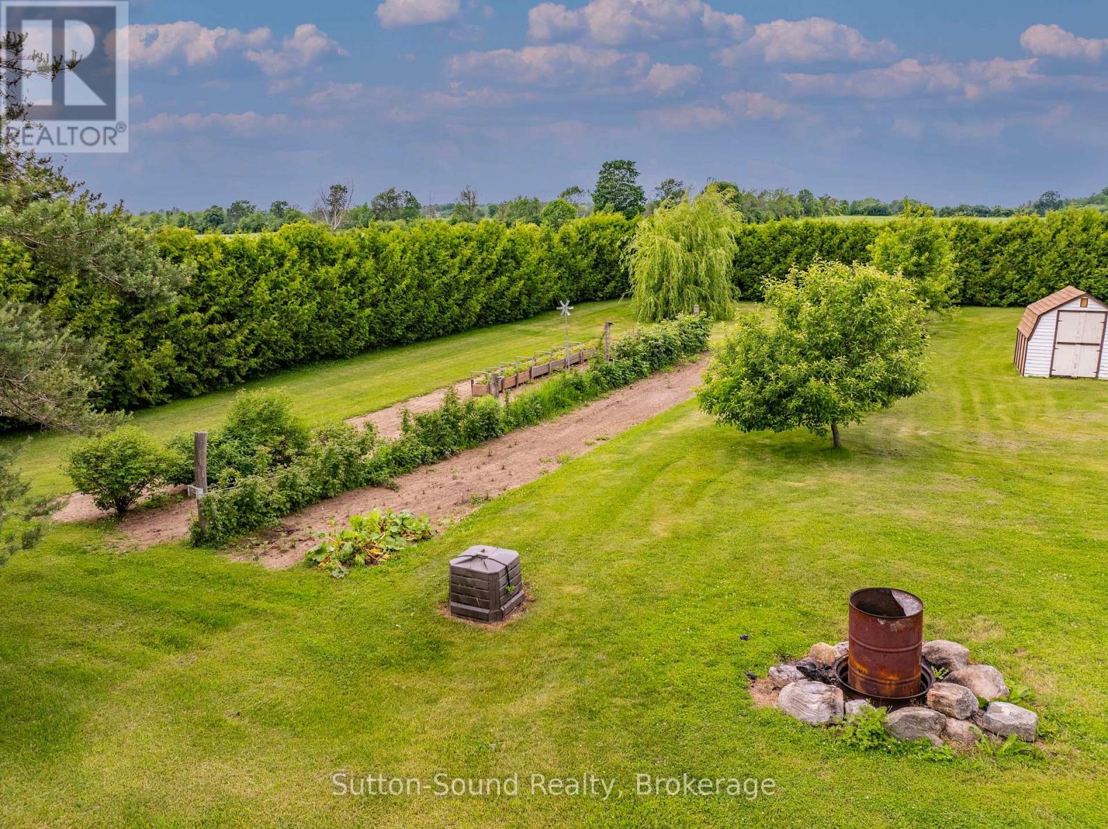 244363 22 SIDE ROAD - 35