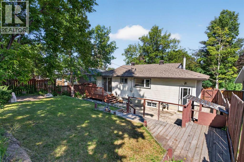 36 Hazelwood Crescent SW - 2