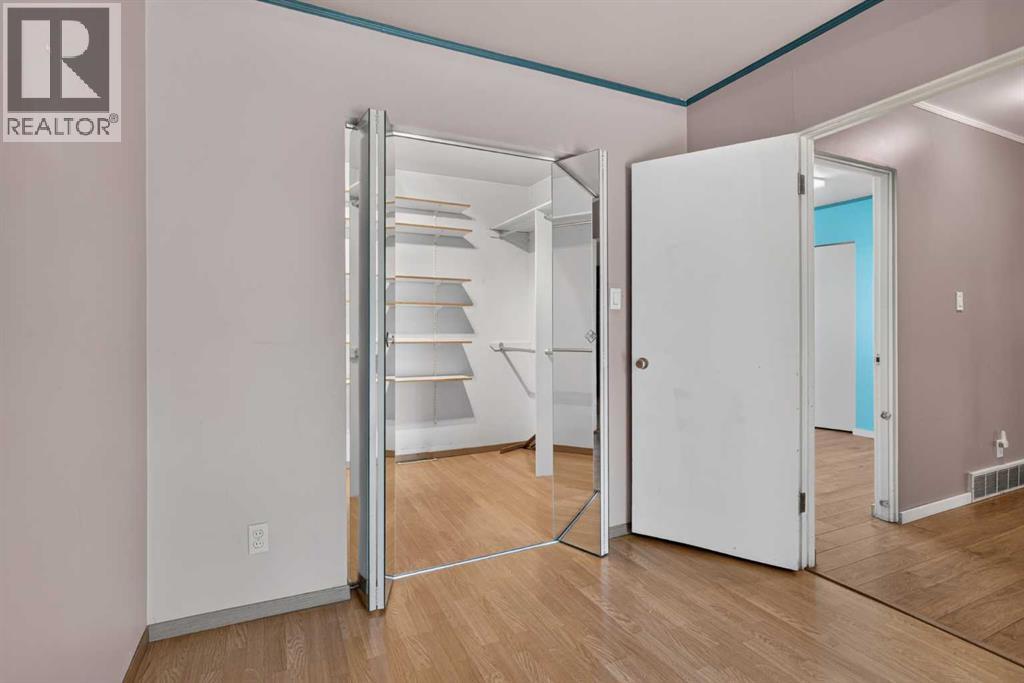 36 Hazelwood Crescent SW - 20