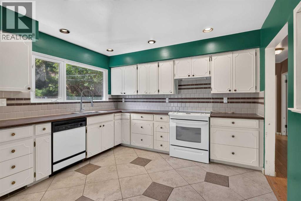 36 Hazelwood Crescent SW - 14