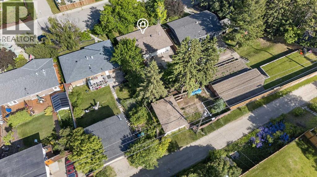 36 Hazelwood Crescent SW - 31