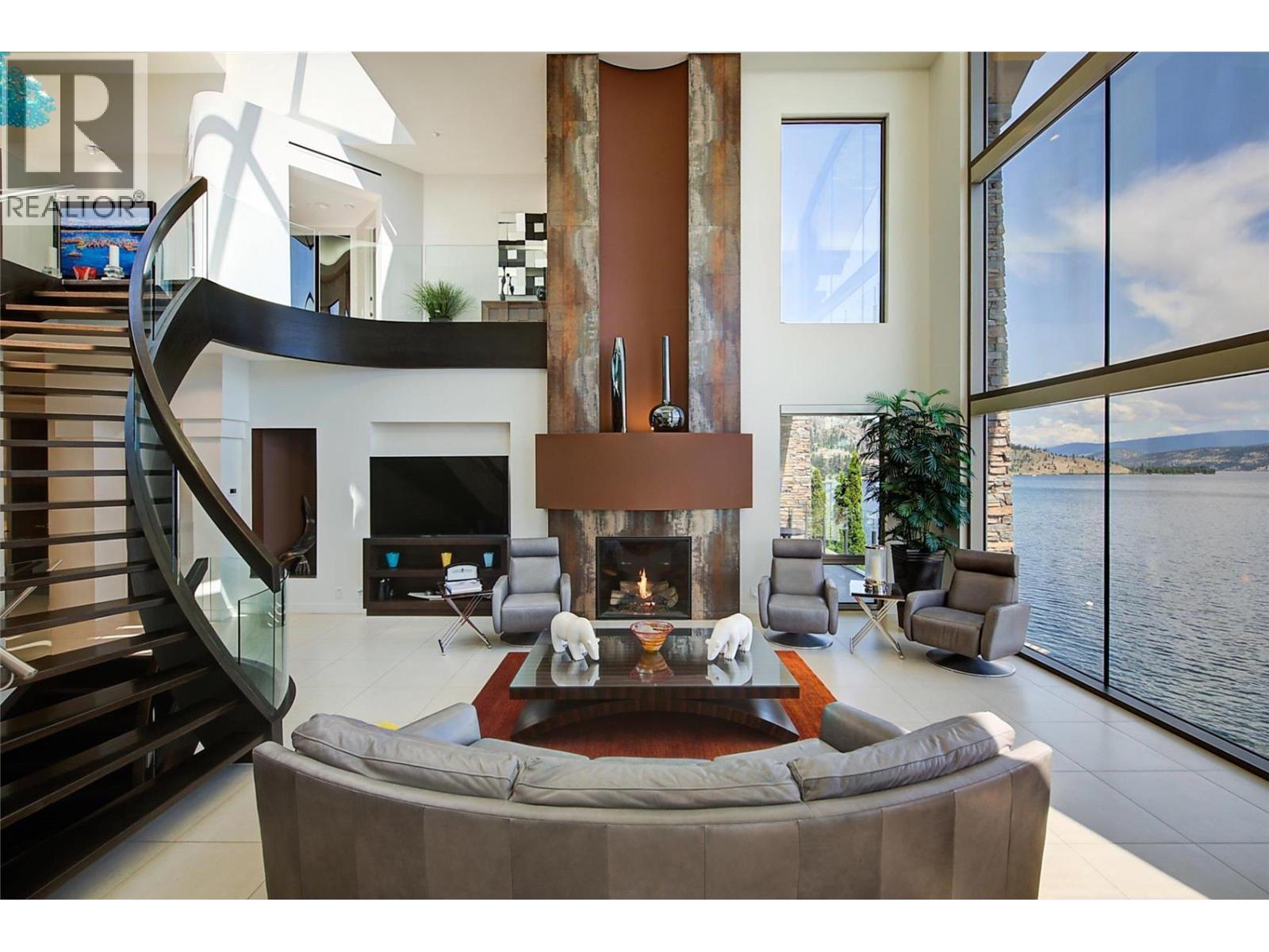 901 Westside Road S Unit# 6, West Kelowna