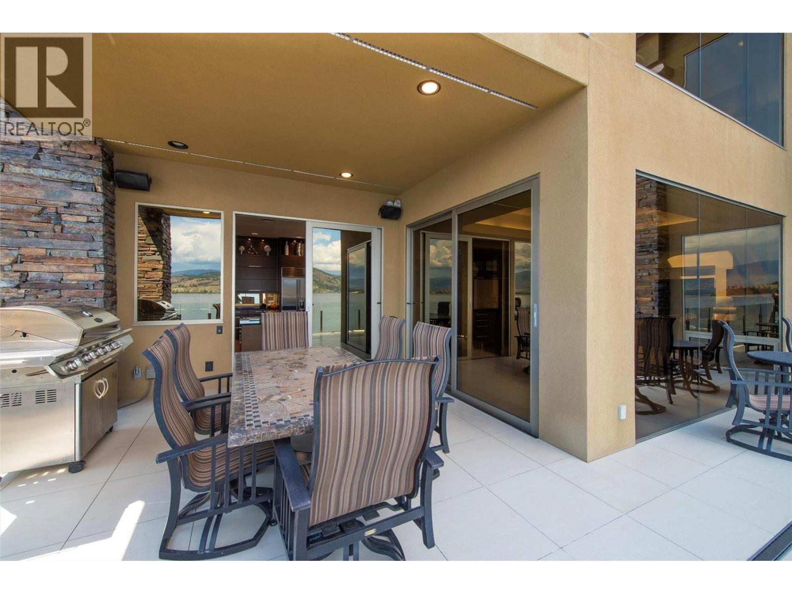 901 Westside Road S Unit# 6, West Kelowna