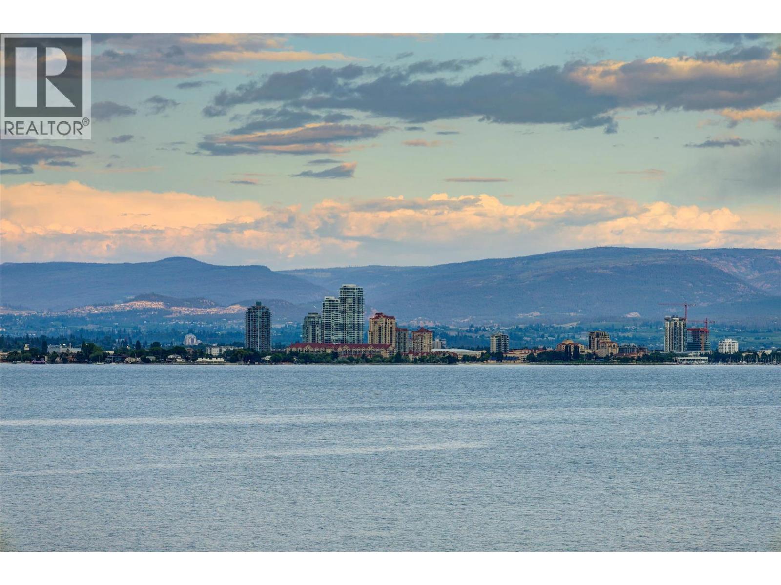 901 Westside Road S Unit# 6, West Kelowna