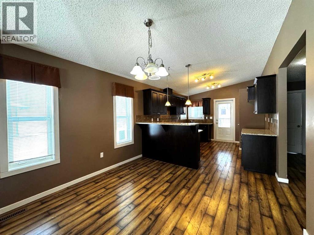 4320 Caribou Crescent - 10