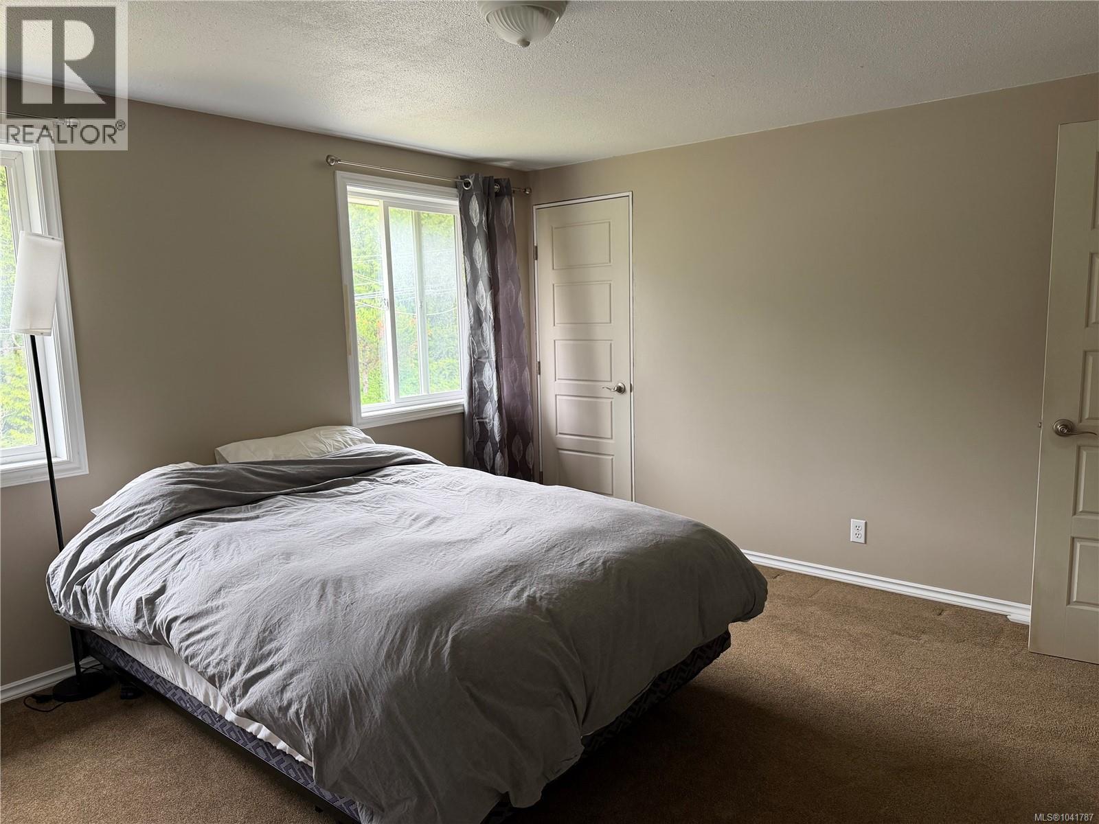 5060 Beaver Harbour Rd - 12