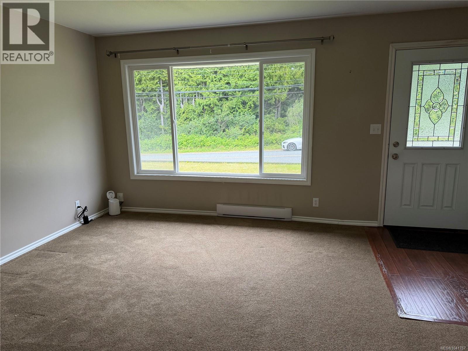 5060 Beaver Harbour Rd - 2