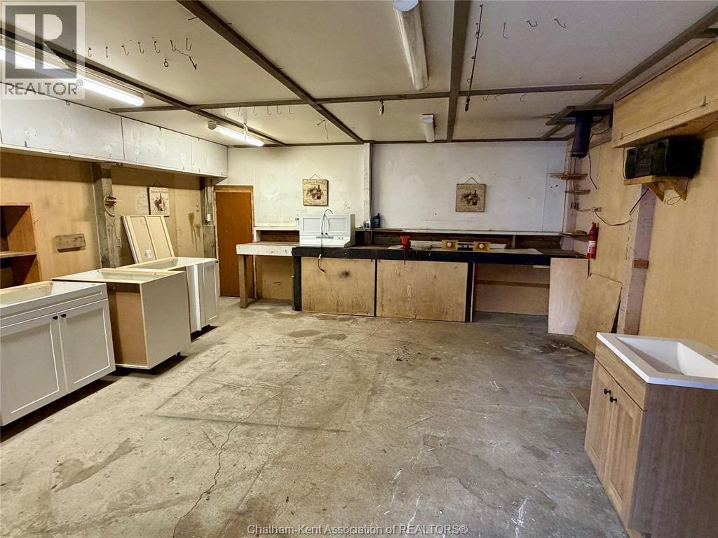 37 Foster STREET - 21