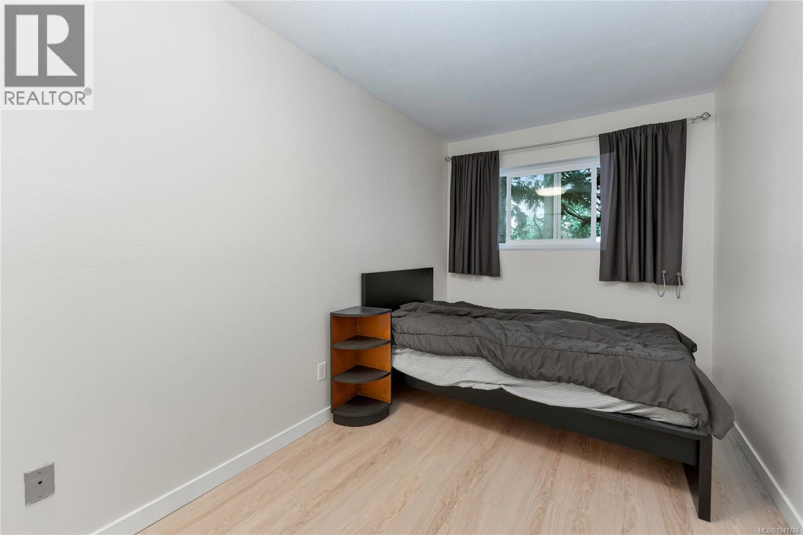 #212 2022 Foul Bay Rd - 17
