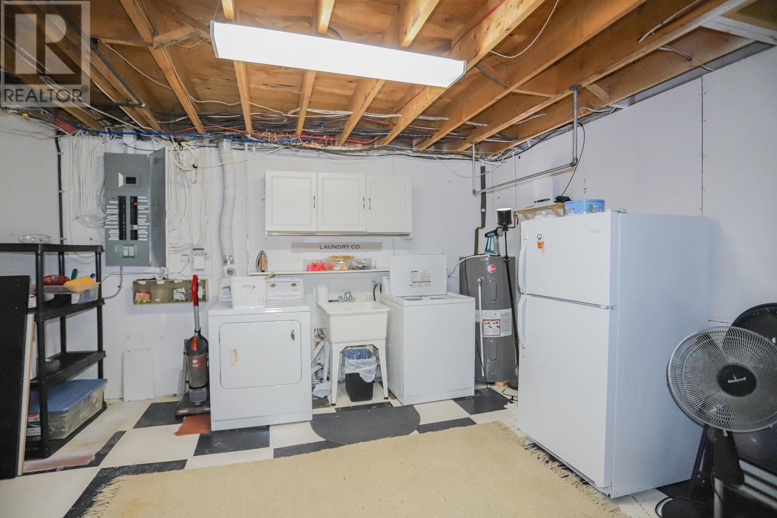 34 Robin ST - 28
