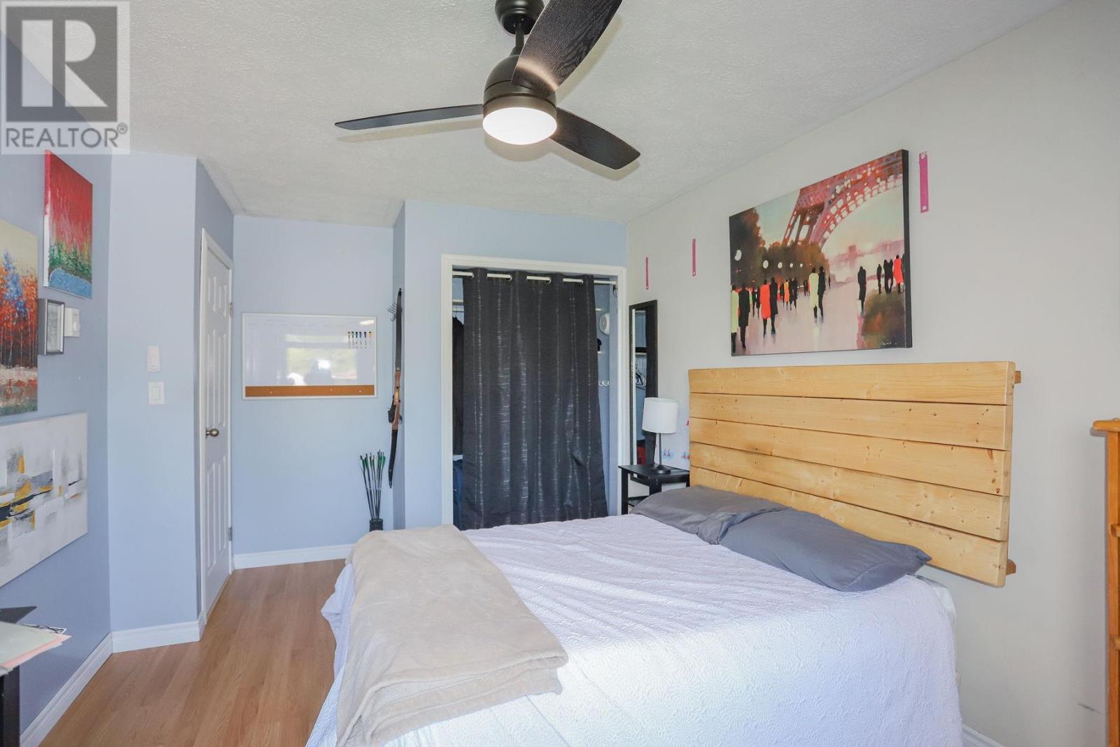 34 Robin ST - 17