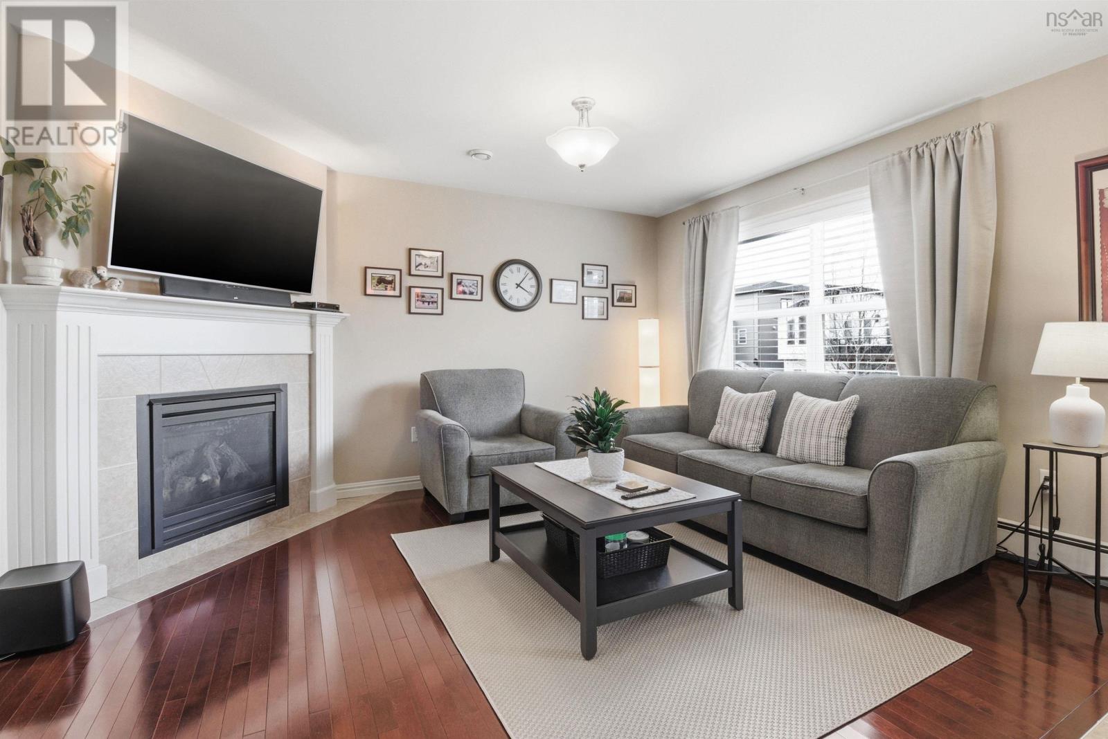 43 Fathom Court - 15