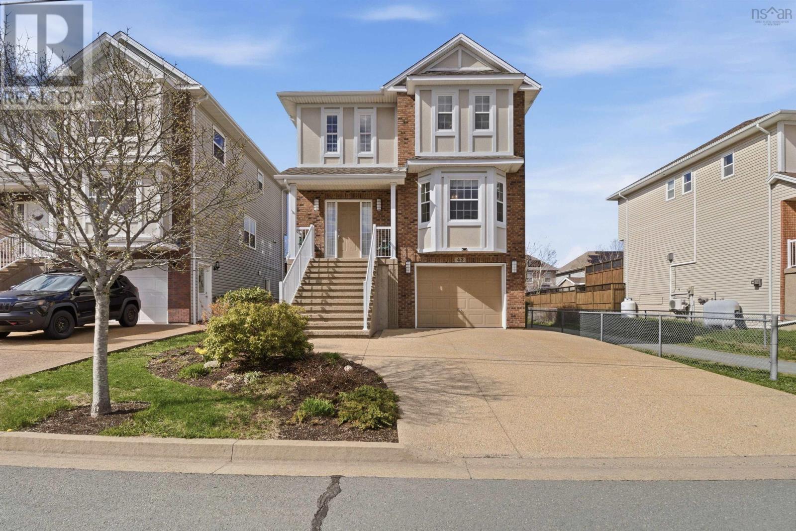 43 Fathom Court - 1