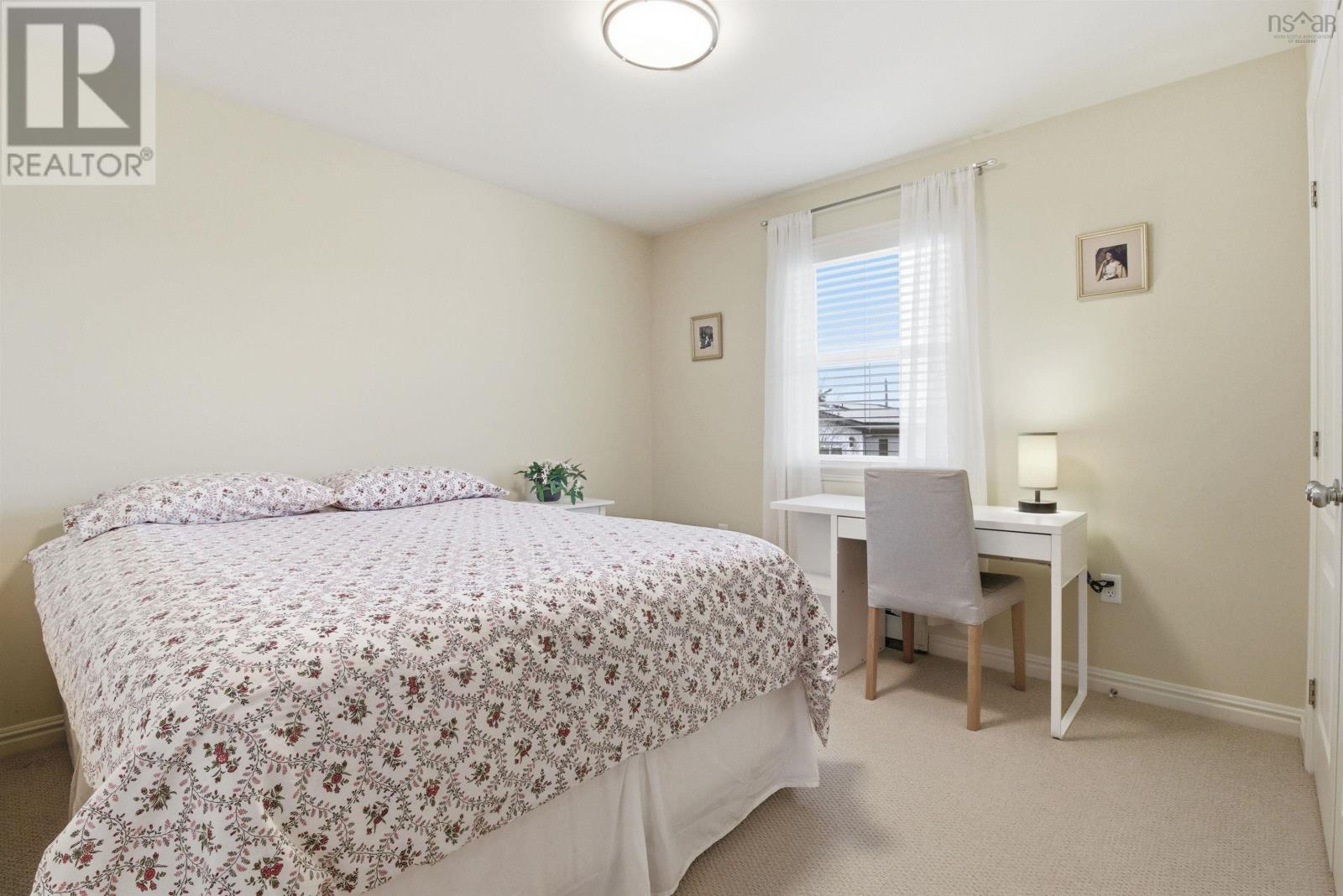 43 Fathom Court - 30