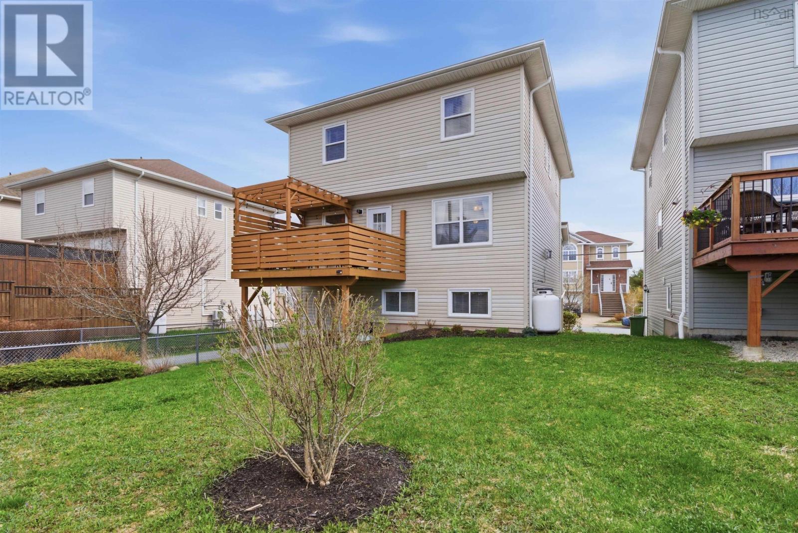 43 Fathom Court - 41