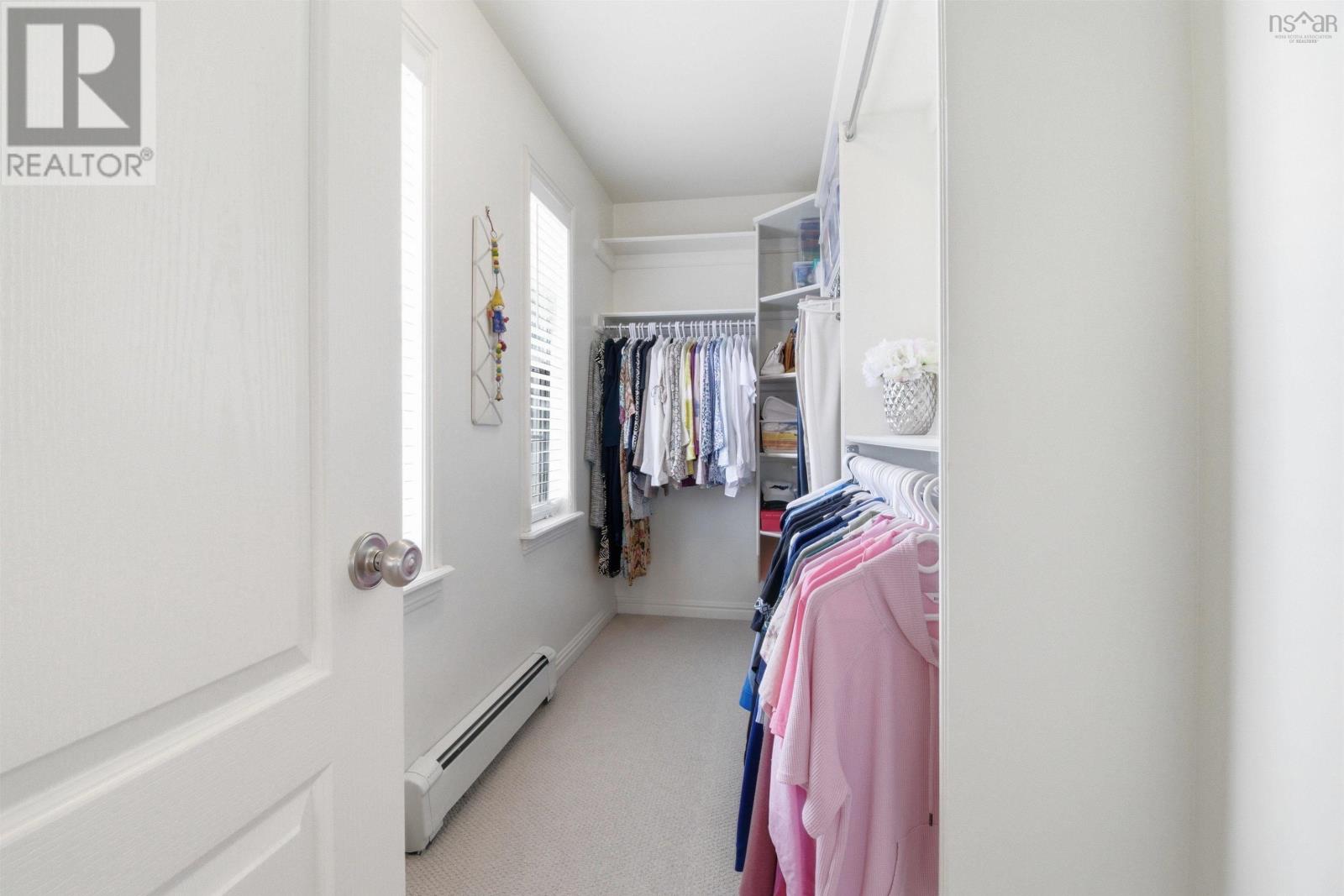 43 Fathom Court - 27