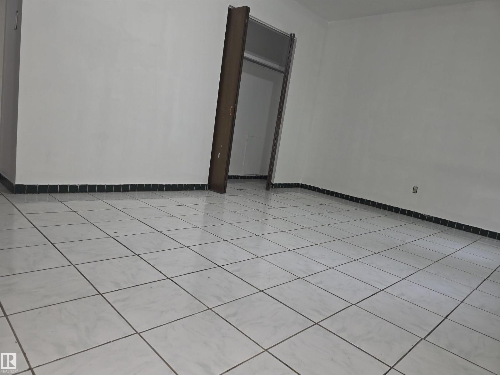 #307 11907 81 ST NW NW - 14