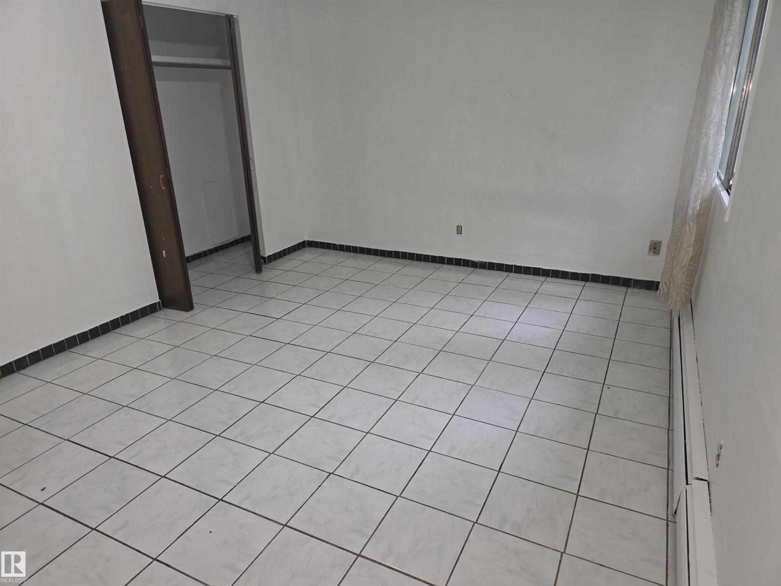 #307 11907 81 ST NW NW - 15