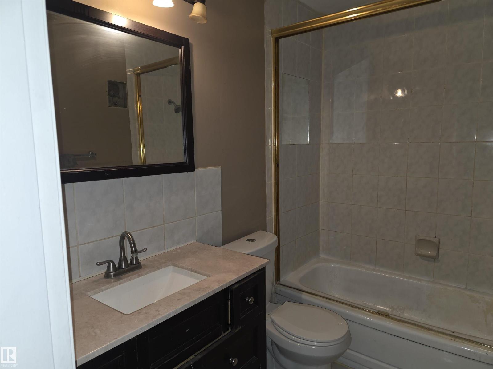 #307 11907 81 ST NW NW - 17