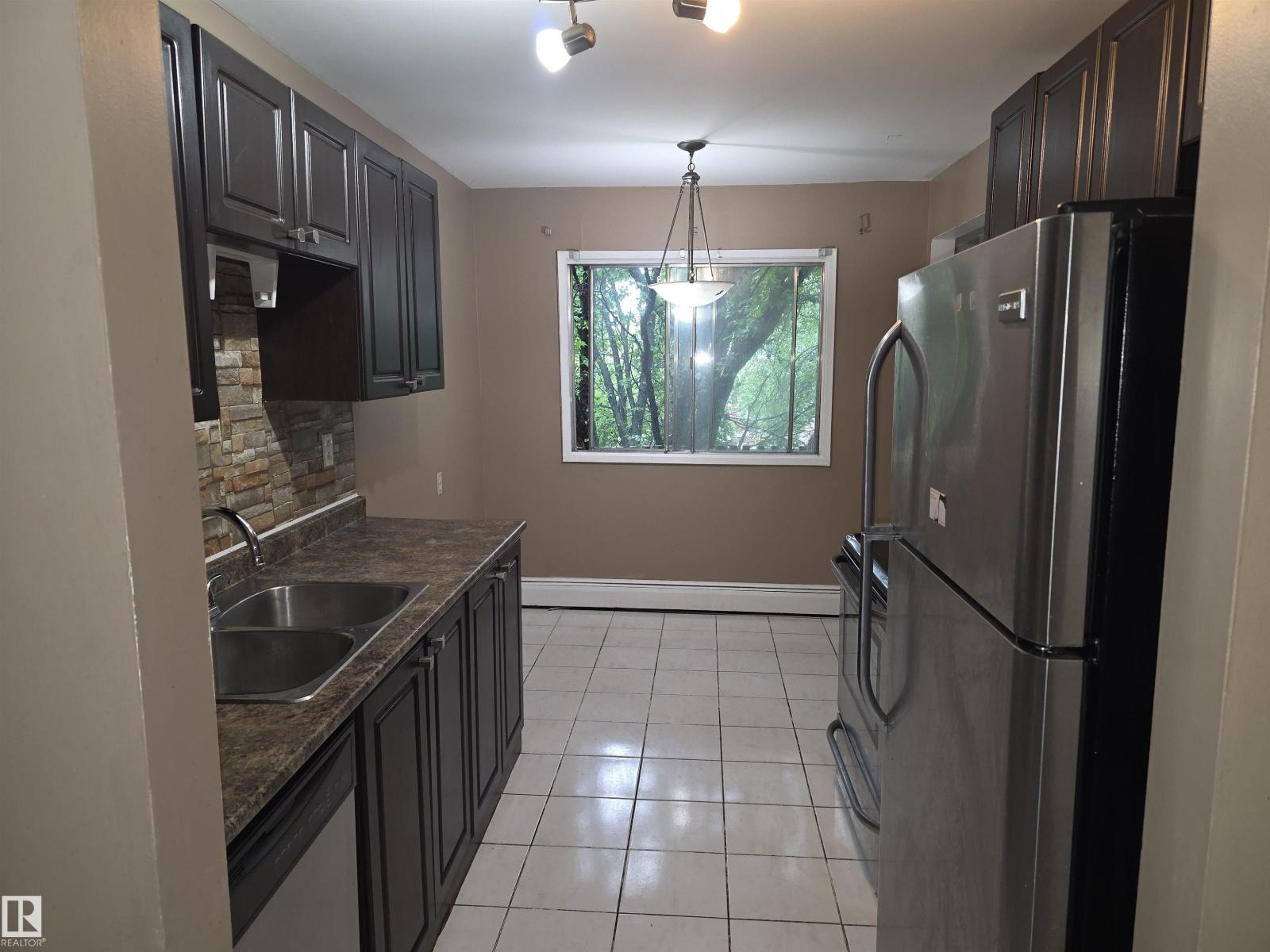 #307 11907 81 ST NW NW - 19