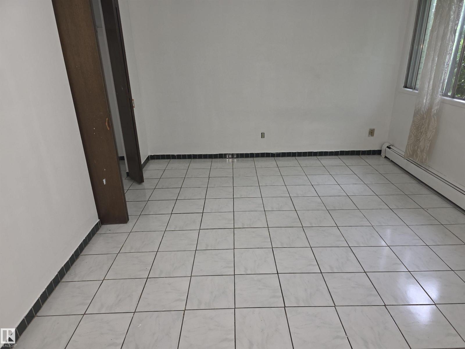 #307 11907 81 ST NW NW - 20