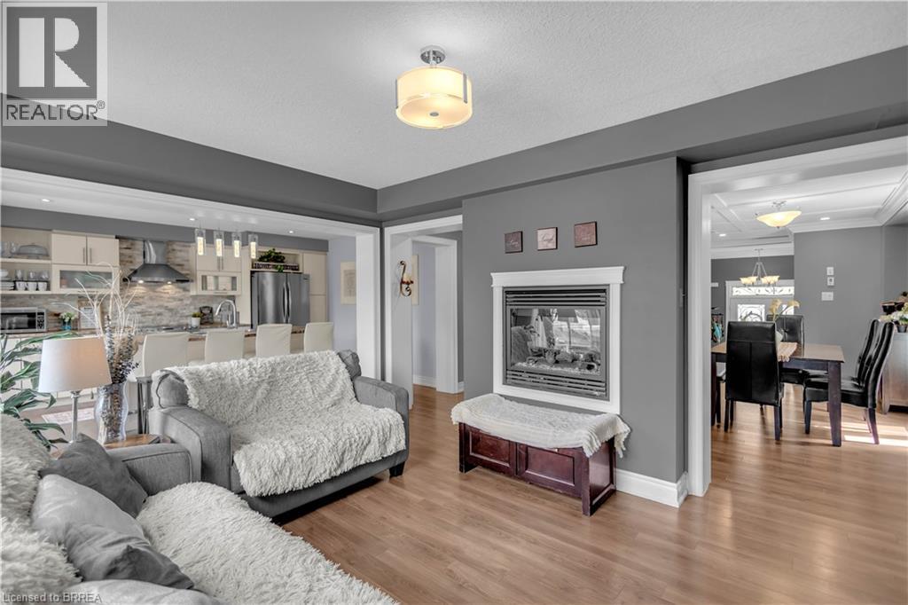 50 BISSET Avenue - 11
