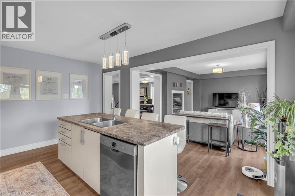 50 BISSET Avenue - 14