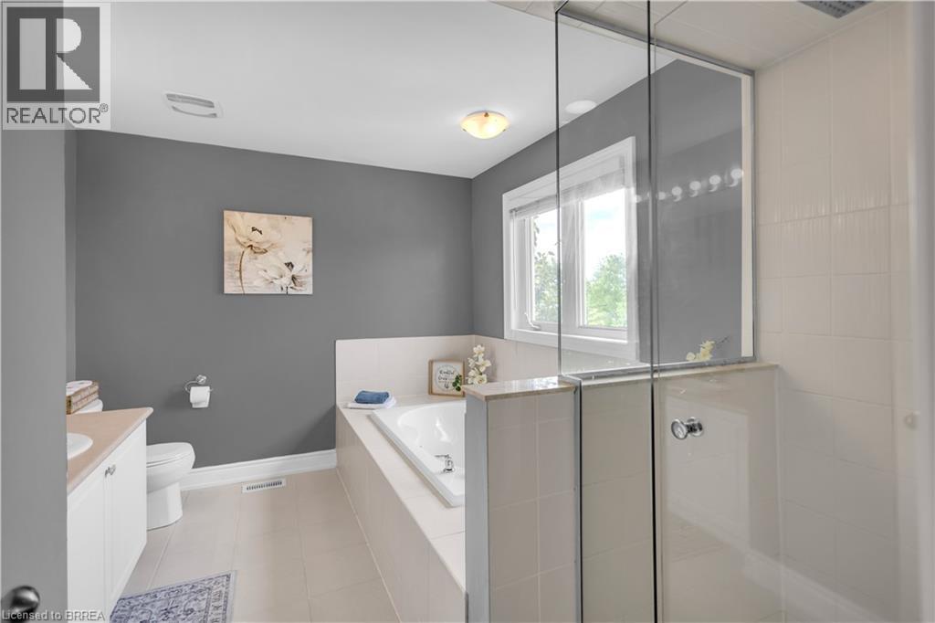 50 BISSET Avenue - 25